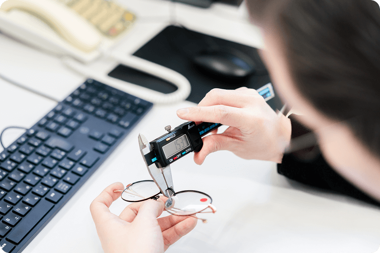 デザイナー仕事の様子の写真